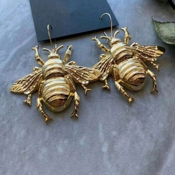 BOSTON PROPER XL BEE STATEMENT EARRINGS 2 - Picture 3 of 4